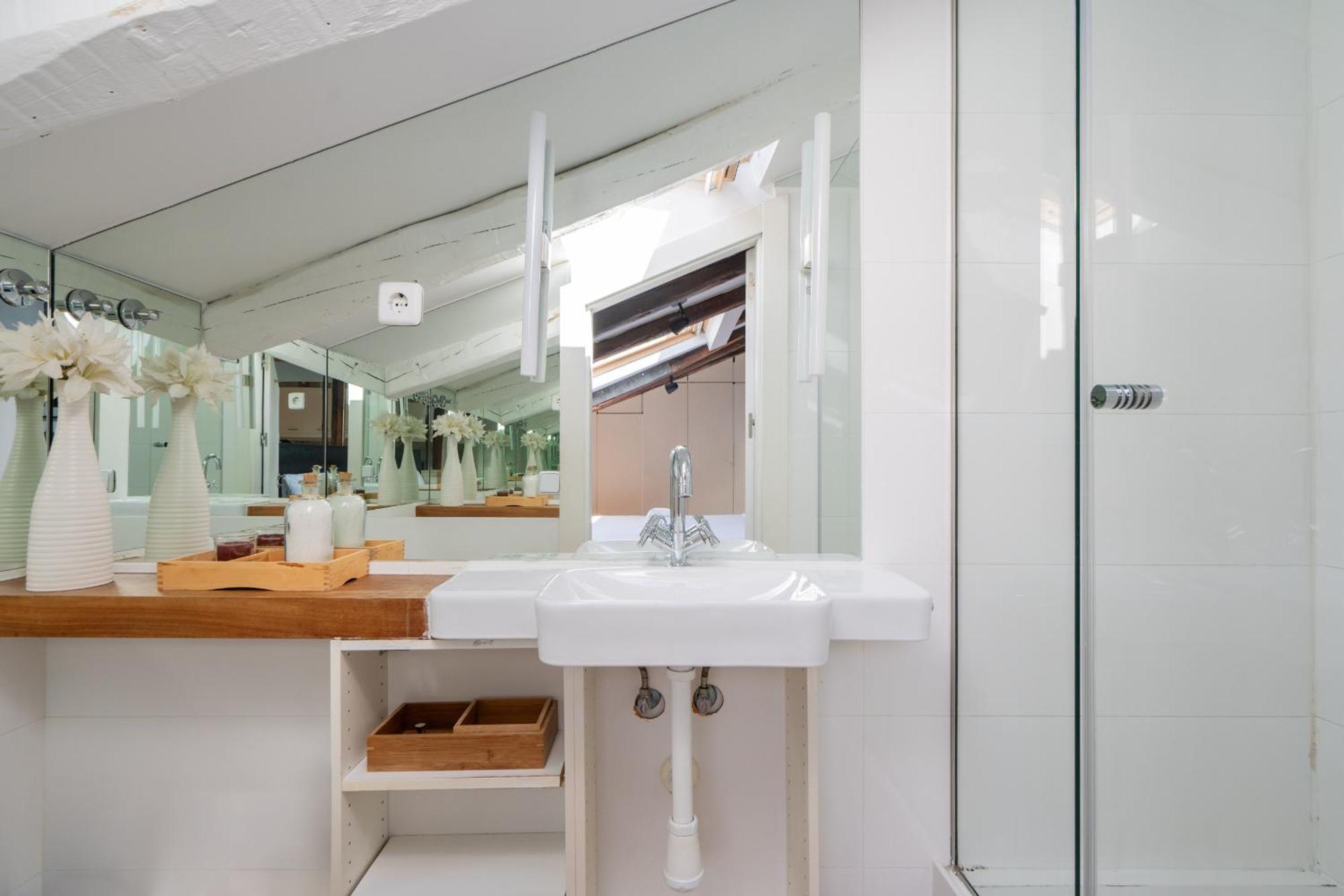 Apartamento En Alonso Martinez Alquiler Temporal Madrid Bagian luar foto