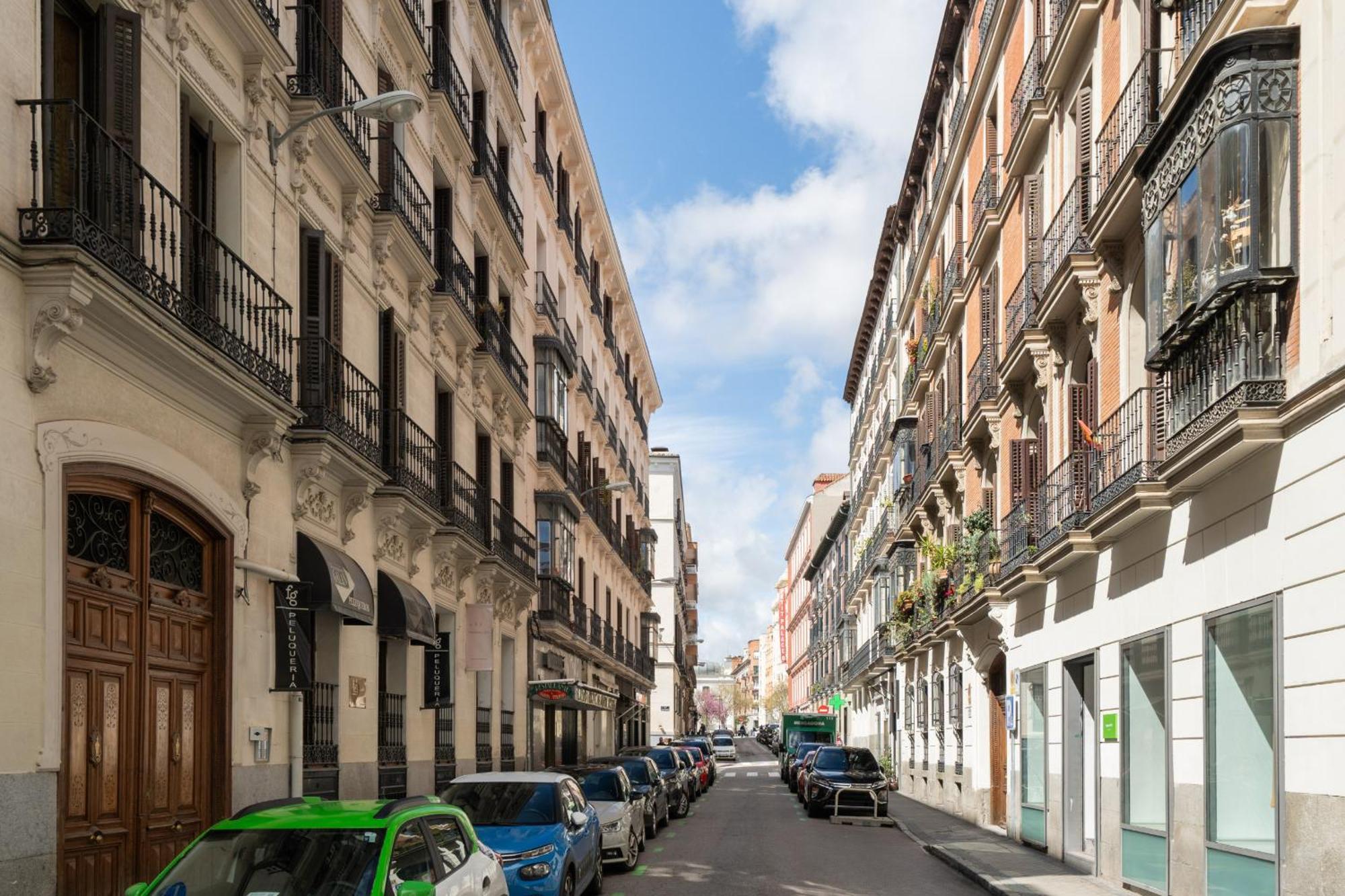 Apartamento En Alonso Martinez Alquiler Temporal Madrid Bagian luar foto